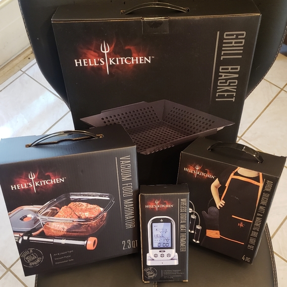 HELL'S KITCHEN BBQ GRILLING SET - Picture 2 of 16